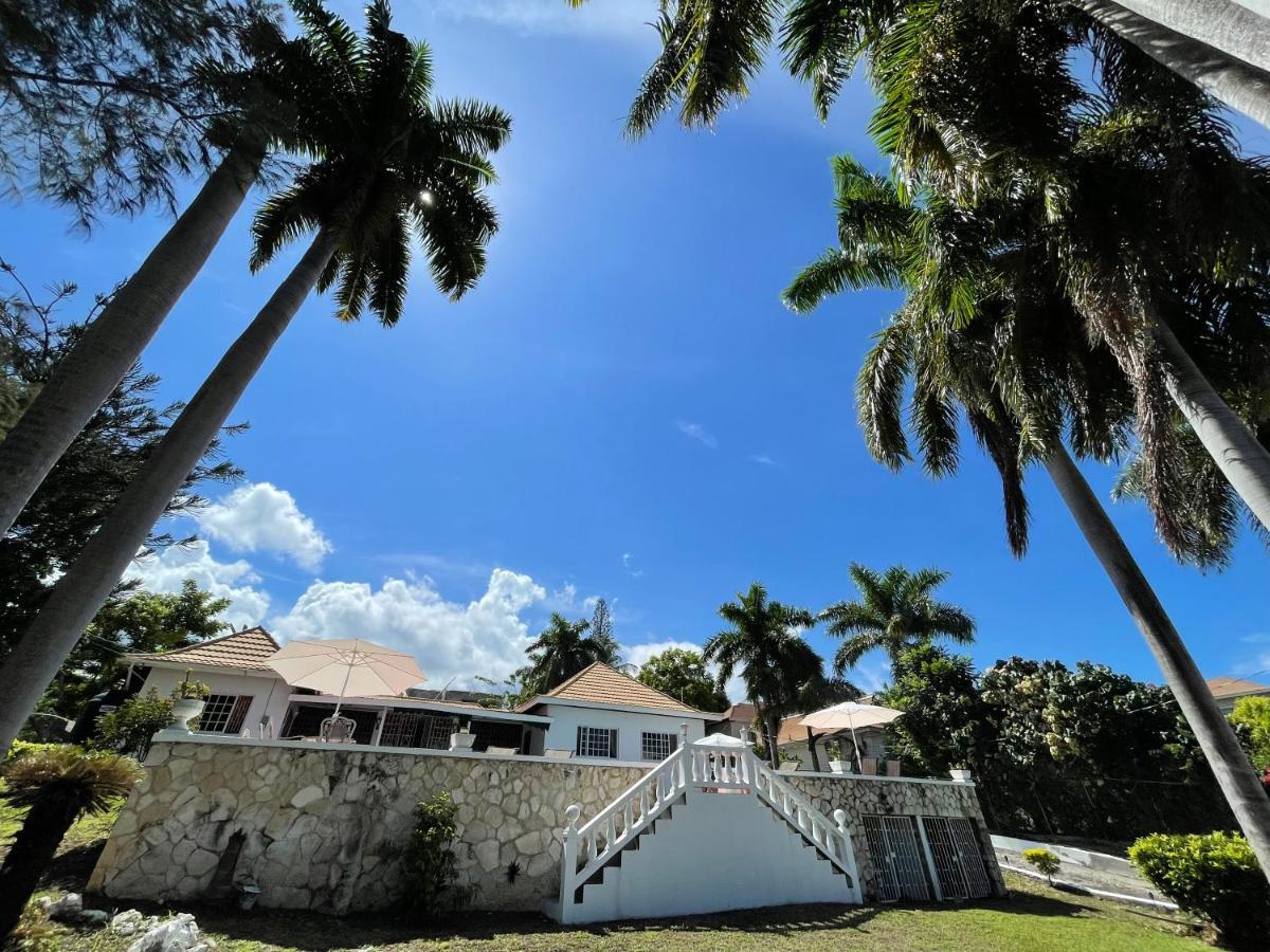 Peaceful Palms Montego Bay Hotel Exterior foto
